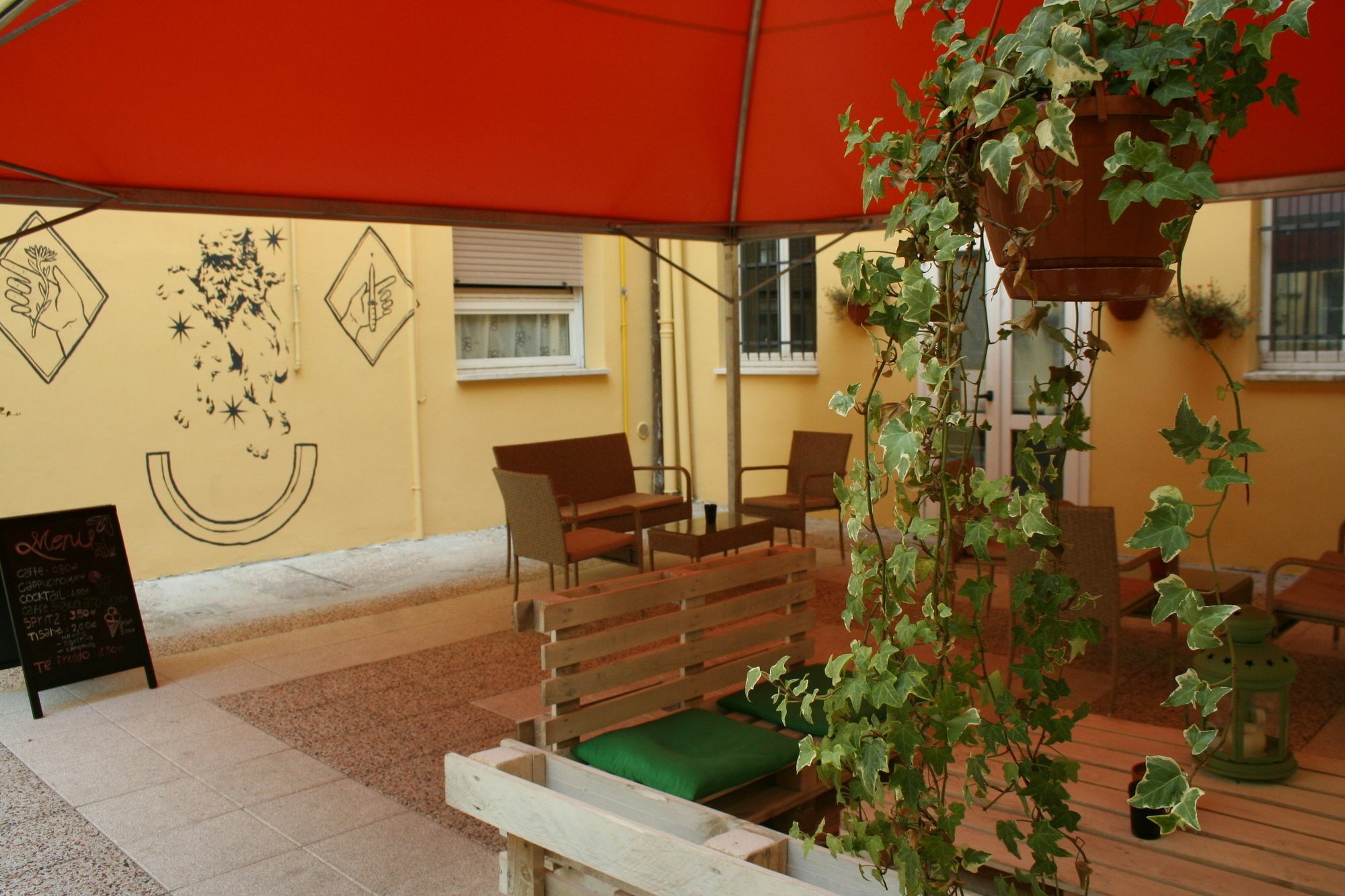 Ostello San Filippo Neri Modena Exterior foto